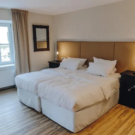 Little 7 - Boutique Hotel *