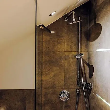 Little 7 - Boutique Hotel