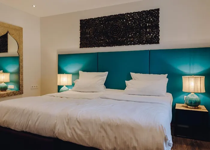 Little 7 - Boutique Hotel *